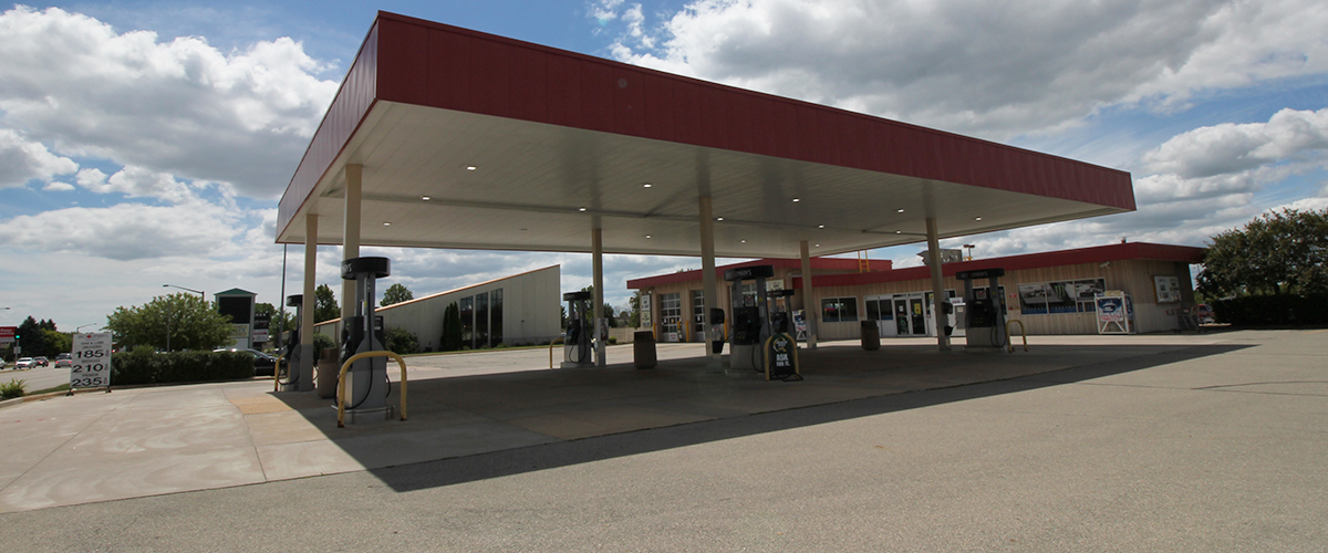 Woodman's Gas & Lube Center, Appleton, WI